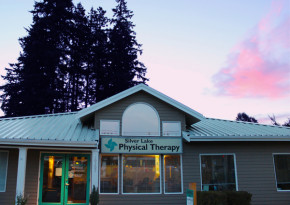 Exterior image of Everett - Silver Lake