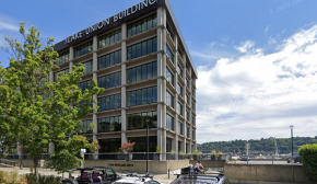 Exterior image of Seattle - South Lake Union